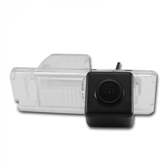 камера заднего вида inventcar в плафон для renault \ nissan